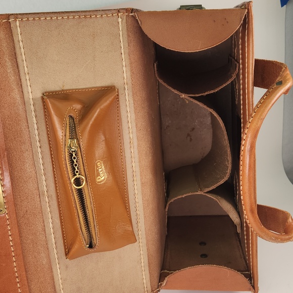 COPY - Perrin Leather David White STEREO REALIST Camera Carry Case, 1960s Vinta… - Picture 13 of 17